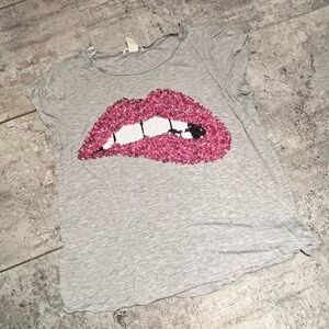 H&M Grey T Pink Sequin Lip Graphic